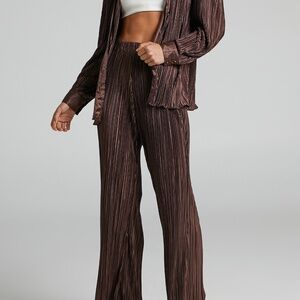 SHOWPO BECA PLISSE HIGH WAISTED FLARED PANTS - CHOCOLATE (SIZE US 4)